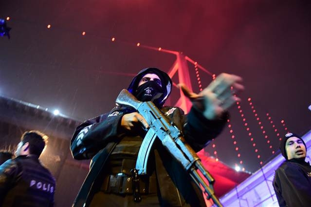 Reinadaki saldırı sonrası fotoğraflar