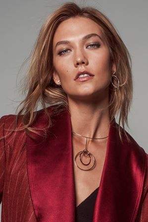 Dünyanın en seksi bilgisayar dehası Karlie Kloss