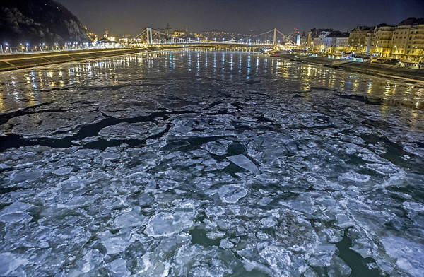 Dondurucu soğuklar Avrupa’yı da esir aldı