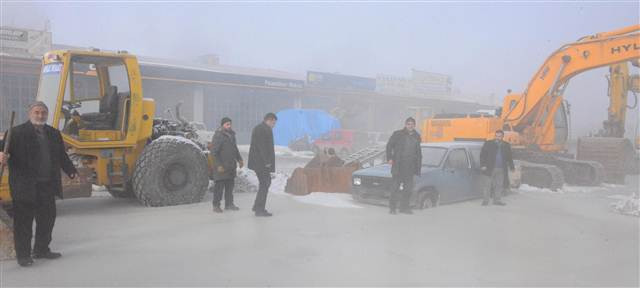 Kanalizasyon patladı ve... Gömüldüler