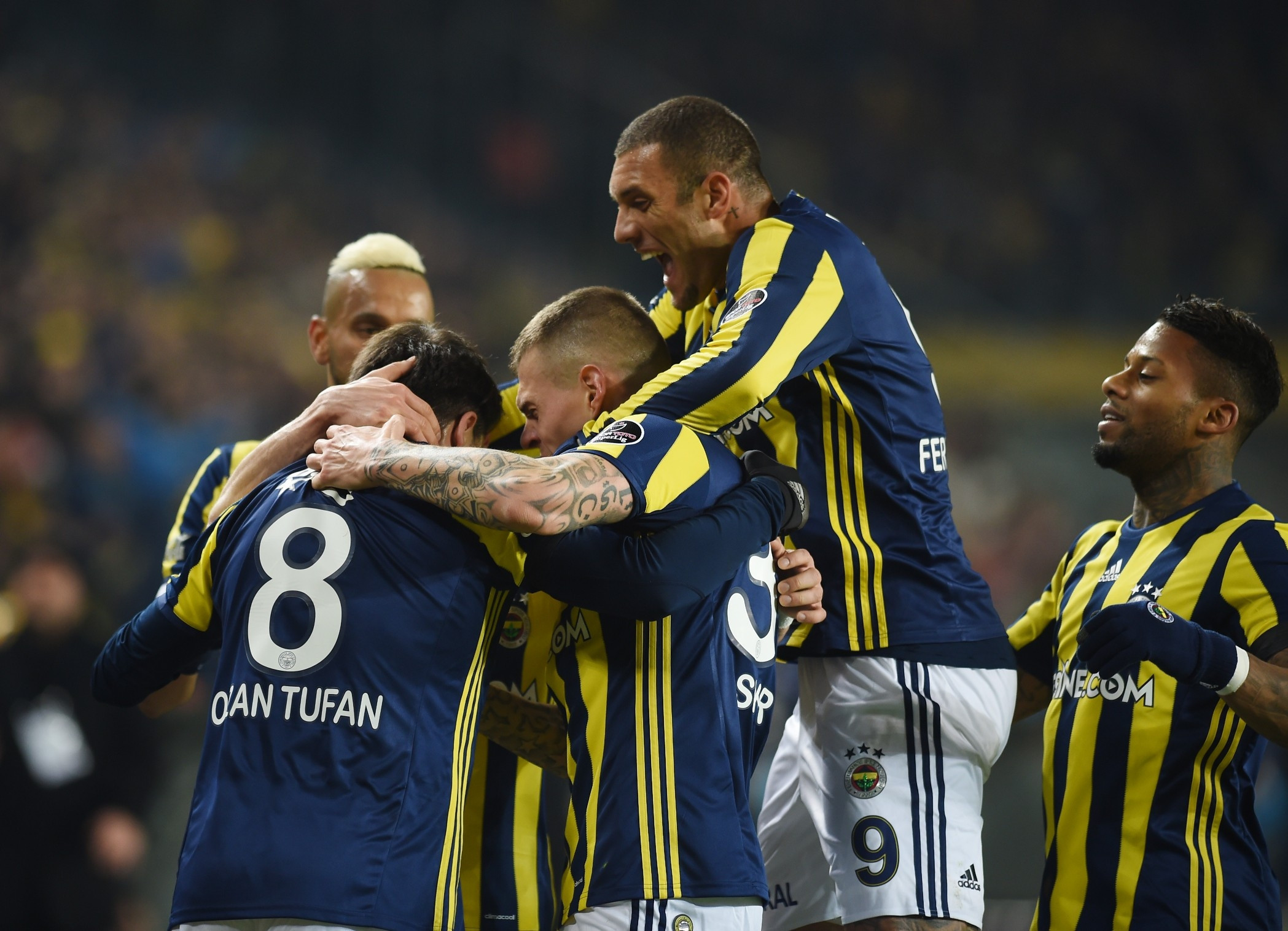 Fenerbahçe - Medipol Başakşehir maçının fotoğrafları