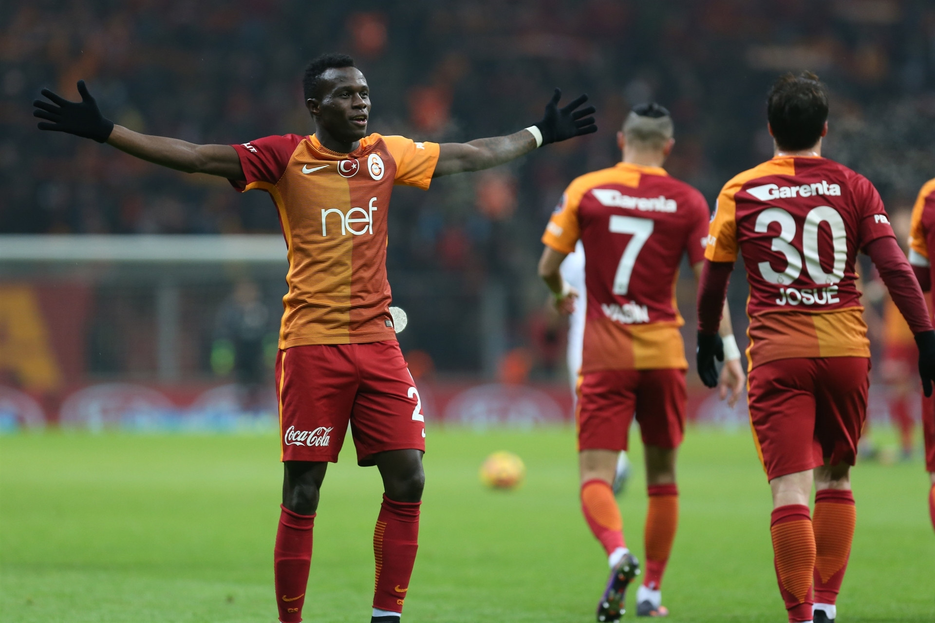 Rıdvan Dilmen: Ağır siklet ile hafif siklet maçı