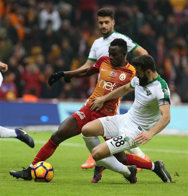 Spor yazarları Galatasaray-Akhisar Belediyespor maçı için ne dedi