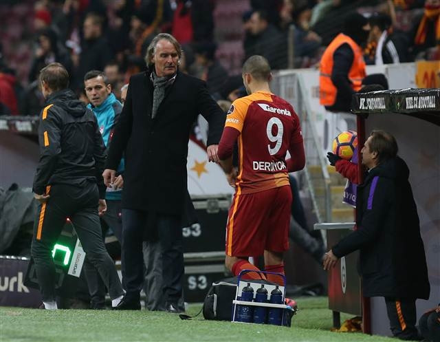 Spor yazarları Galatasaray-Akhisar Belediyespor maçı için ne dedi