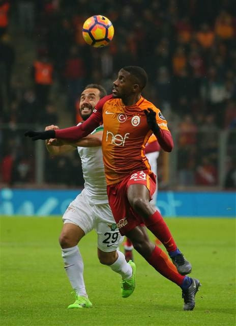 Spor yazarları Galatasaray-Akhisar Belediyespor maçı için ne dedi