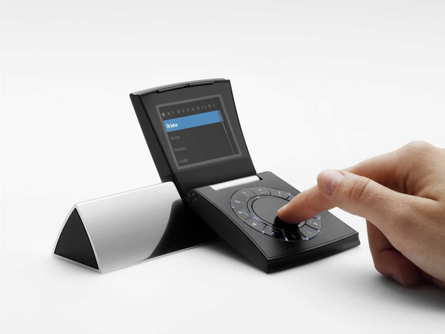 Dünyanın en tuhaf tasarıma sahip telefonları