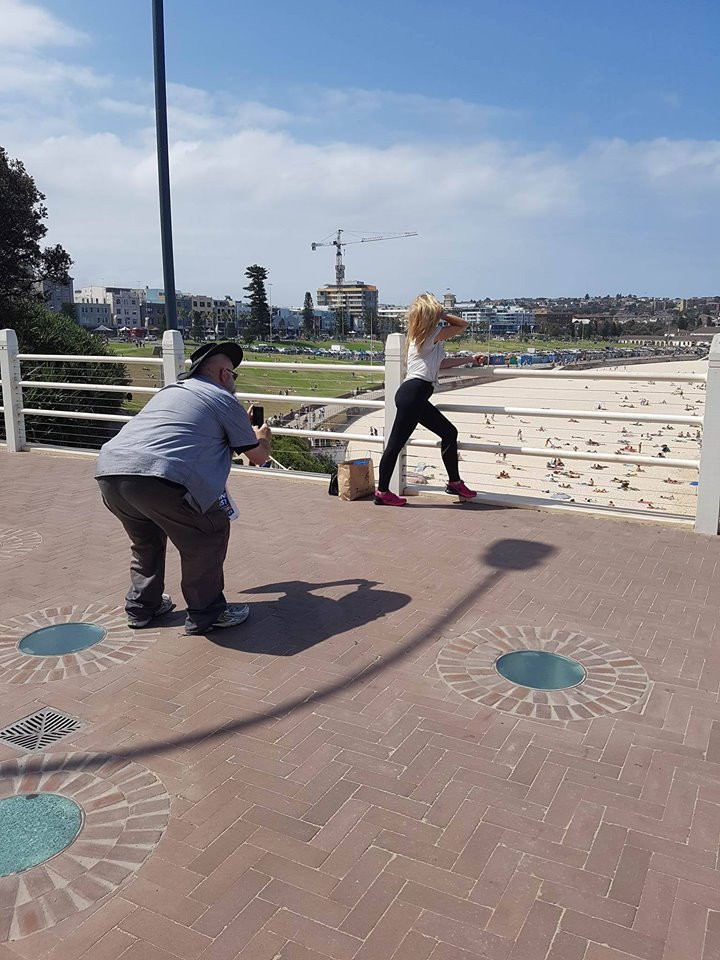 ‘Instagram’daki erkek arkadaşlar’ sevgilileri için bin bir şekle giriyor