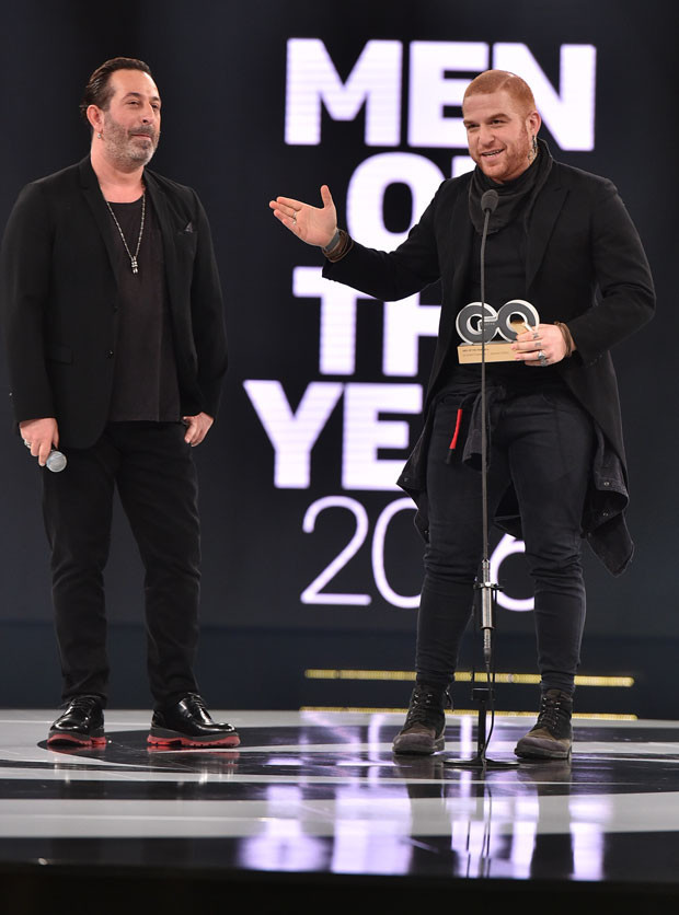 GQ Ödül törenine Beren Saat damga vurdu