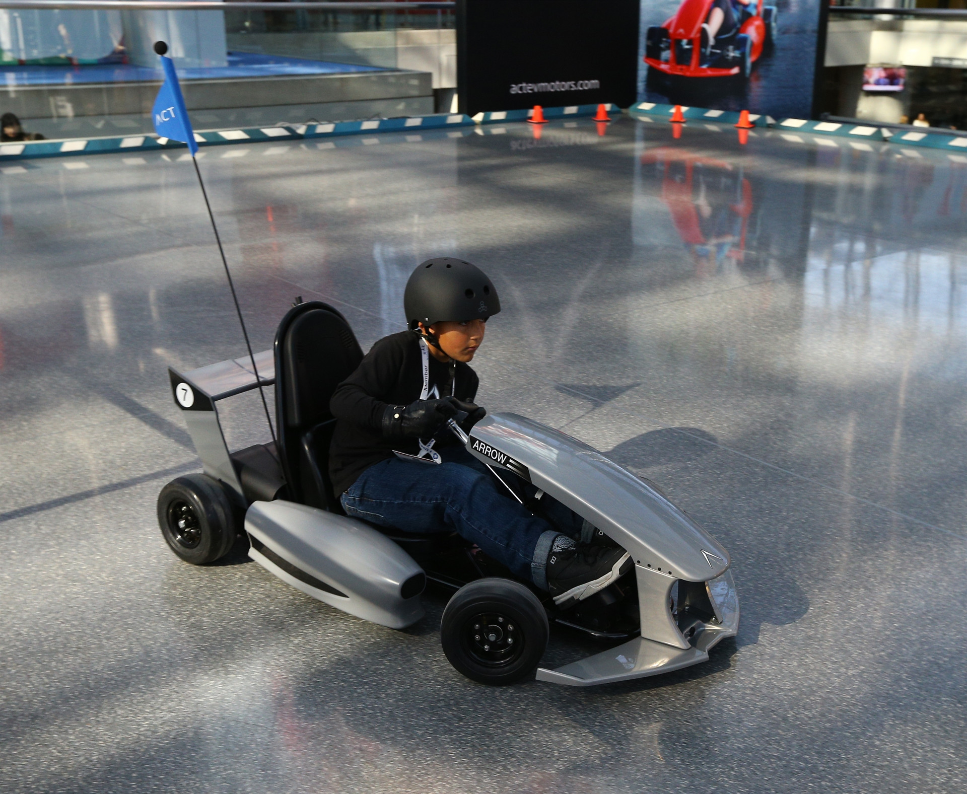 Dünyanın ilk transseksüel oyuncak bebeği Dünyanın ilk transseksüel oyuncak bebeği