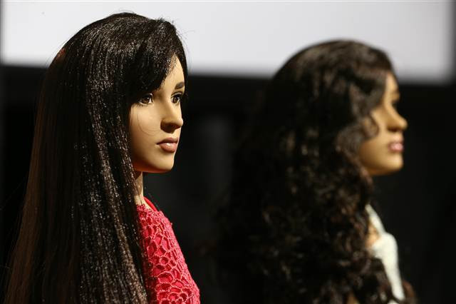 Dünyanın ilk transseksüel oyuncak bebeği Dünyanın ilk transseksüel oyuncak bebeği