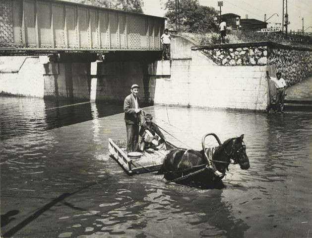 İstanbul Boğazını buz kütleleri sardı