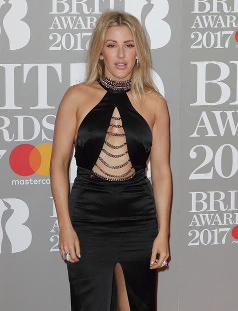 Brit Ödüllerinde kırmızı halıda şıklık yarışı