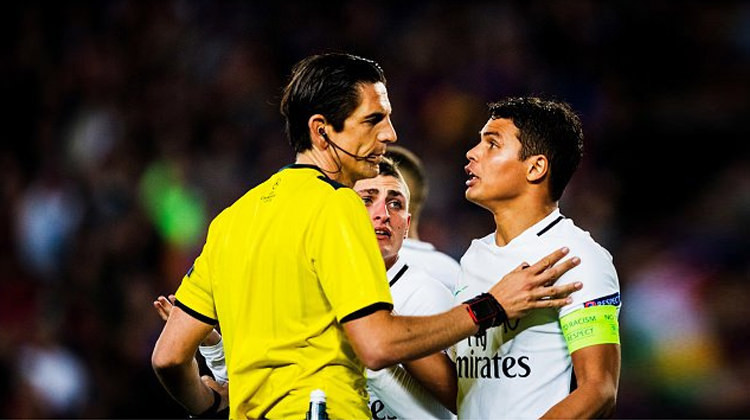 Türk hakem için şok karar UEFA açıkladı...