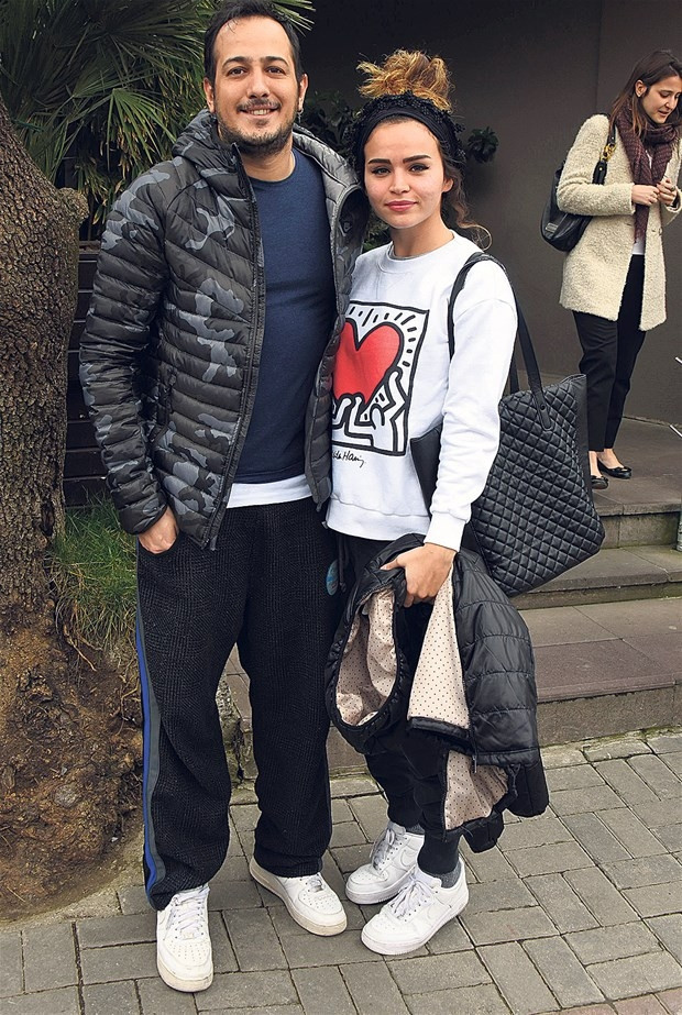 Sarp Apak evleniyor
