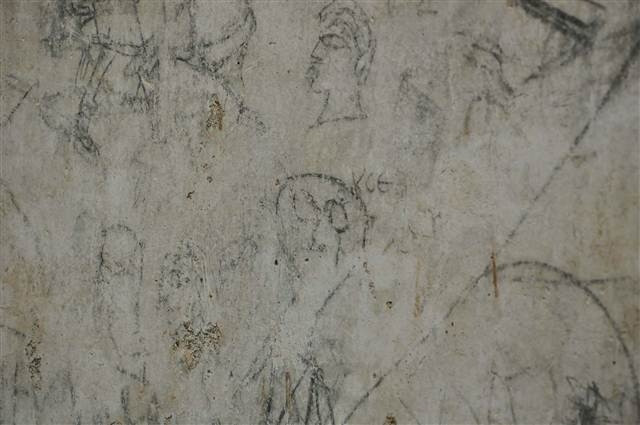 Bakan duvar resmini kendine benzetince...