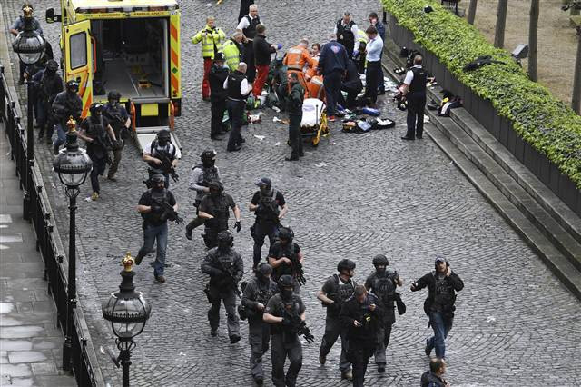 Saldırı sonrası Londradan ilk görüntüler