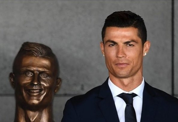 Cristiano Ronaldo alay konusu oldu