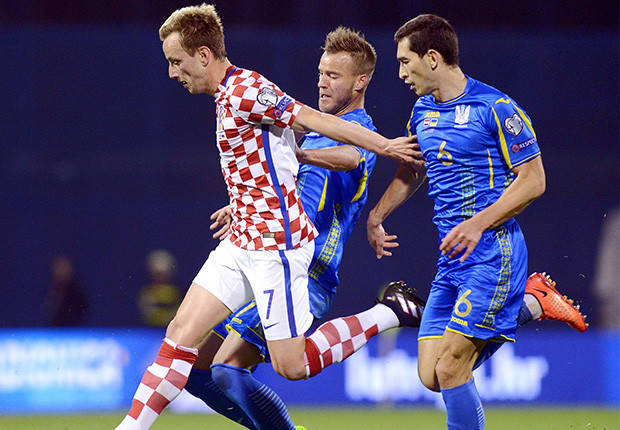 Fenerde yıldız yağmuru sürüyor Yarmolenko ve Taison...