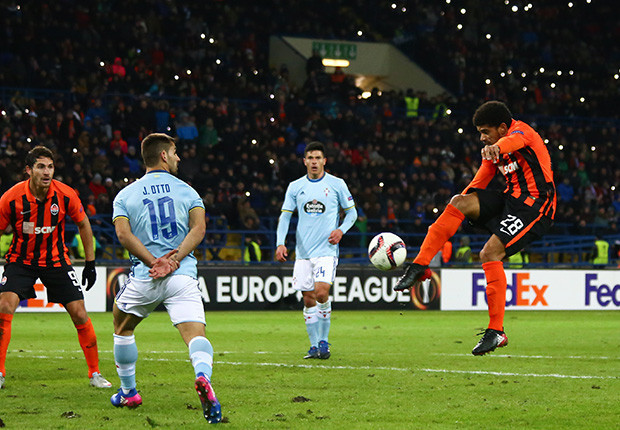 Fenerde yıldız yağmuru sürüyor Yarmolenko ve Taison...