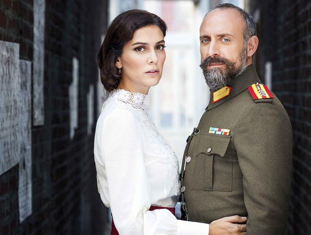 Ortaokul mezuniyetindeyim Ortaokul mezuniyetindeyim