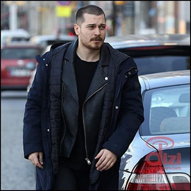 Ortaokul mezuniyetindeyim Ortaokul mezuniyetindeyim