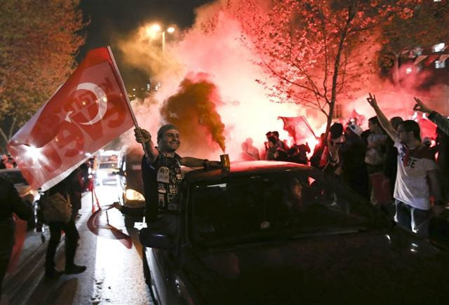 Yabancı ajanslar referandumu bu fotoğraflarla duyurdu Yabancı ajanslar referandumu bu fotoğraflarla duyurdu