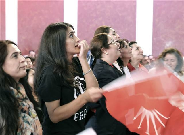 Yabancı ajanslar referandumu bu fotoğraflarla duyurdu Yabancı ajanslar referandumu bu fotoğraflarla duyurdu