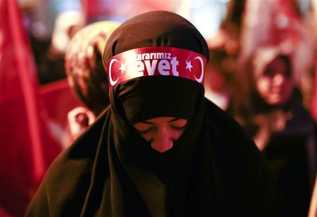 Yabancı ajanslar referandumu bu fotoğraflarla duyurdu Yabancı ajanslar referandumu bu fotoğraflarla duyurdu