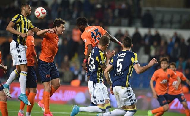 Spor yazarları Medipol Başakşehir-Fenerbahçe maçını değerlendirdi