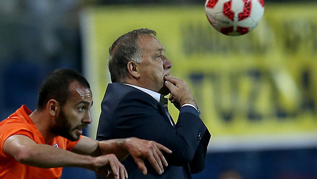 Spor yazarları Medipol Başakşehir-Fenerbahçe maçını değerlendirdi