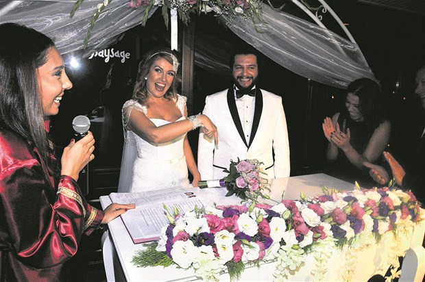 Zeynep Gülmez ile Tolga Güleryüz boşandı