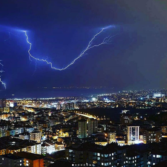 Sosyal medyada dün gece...