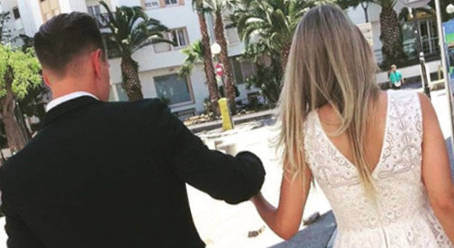 Güzel model Barçanın yıldızıyla evlendi