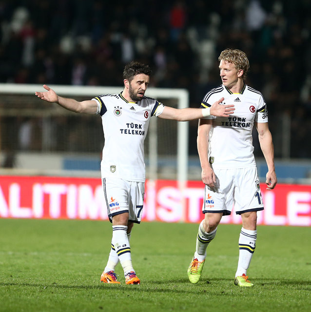 Kuyttan olay 11 Sadece tek Türk var o da... Kuyttan olay 11 Sadece tek Türk var o da...