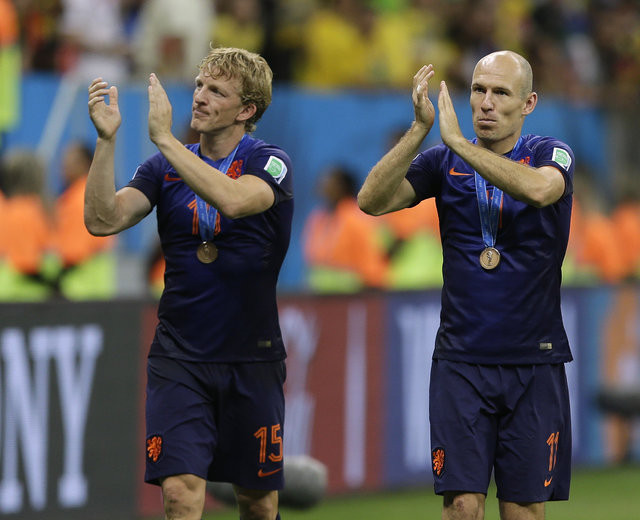 Kuyttan olay 11 Sadece tek Türk var o da... Kuyttan olay 11 Sadece tek Türk var o da...