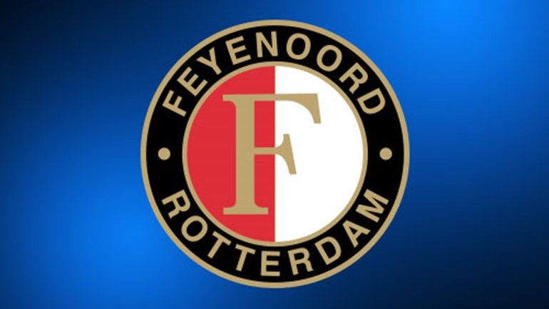 Kuyt futbolu bırakınca, Fenerli yıldızlara göz diktiler