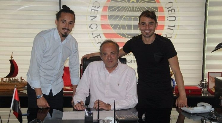 Ve imzalar atıldı Transfer resmen açıklandı