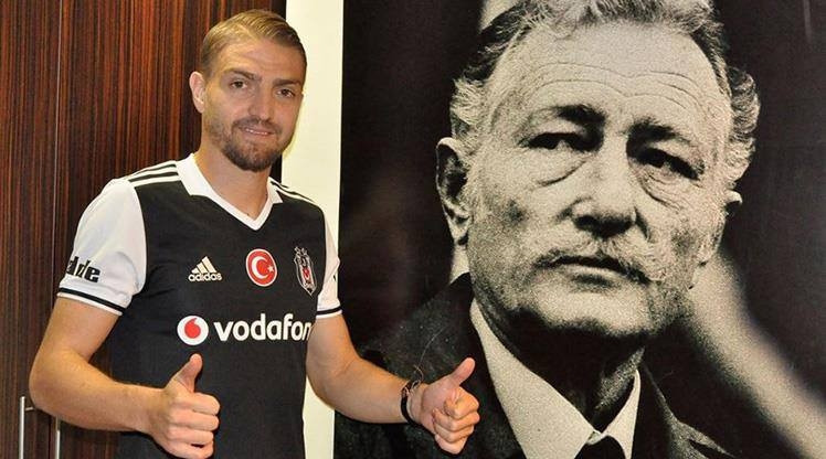 Ve imzalar atıldı Transfer resmen açıklandı