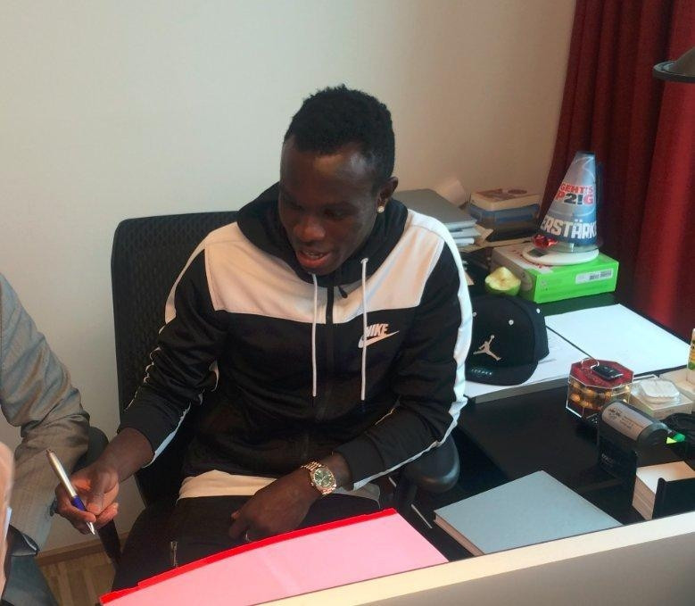 Ve imzalar atıldı Transfer resmen açıklandı