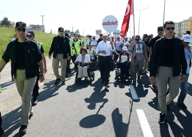 Kılıçdaroğlu Adalet Yürüyüşünün 12. gününde... İşte yürüyüşten fotoğraflar