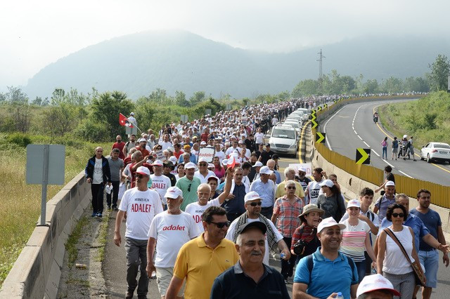 Kılıçdaroğlunun Adalet Yürüyüşünün 13. gününden fotoğraflar