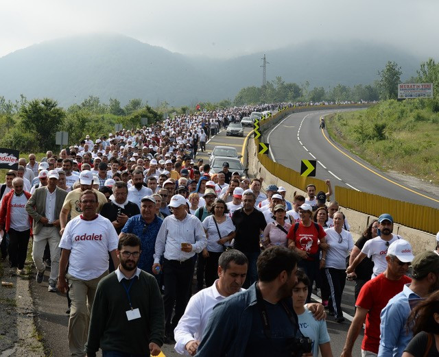 Kılıçdaroğlunun Adalet Yürüyüşünün 13. gününden fotoğraflar