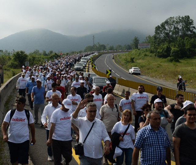 Kılıçdaroğlunun Adalet Yürüyüşünün 13. gününden fotoğraflar