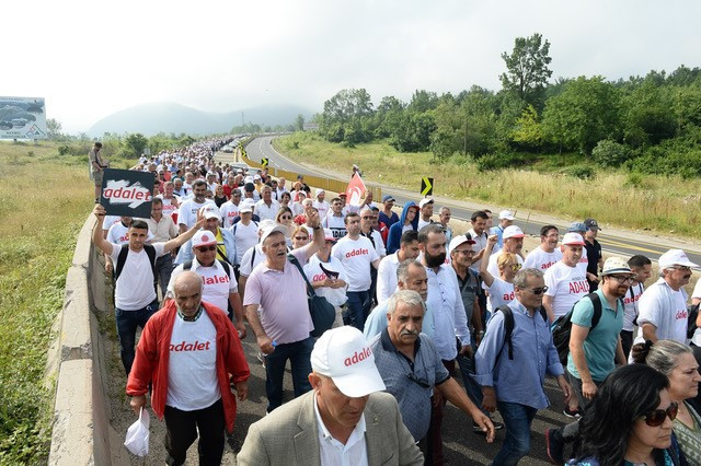 Kılıçdaroğlunun Adalet Yürüyüşünün 13. gününden fotoğraflar