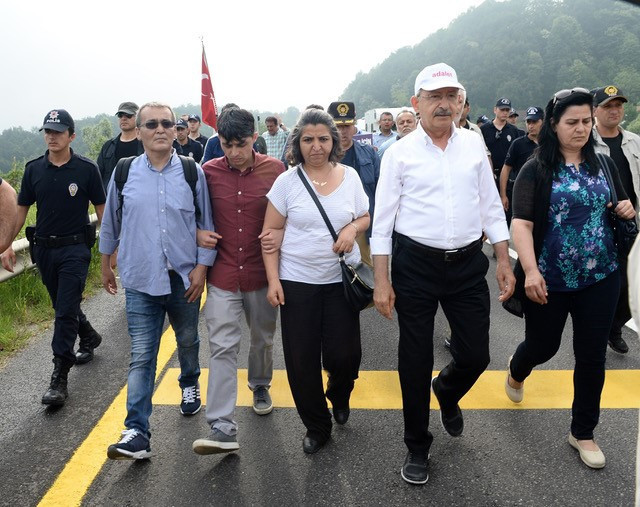 Kılıçdaroğlunun Adalet Yürüyüşünün 13. gününden fotoğraflar