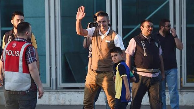 Milandan Sabri bombası Sosyal medyayı salladı...