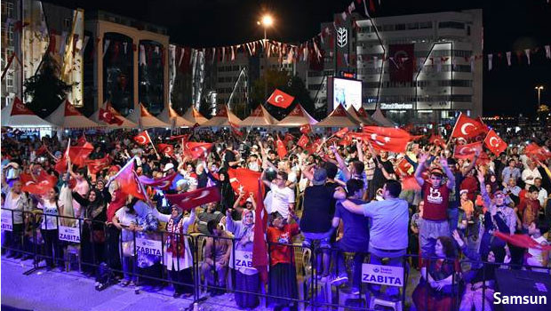 Demokrasi nöbeti sona erdi