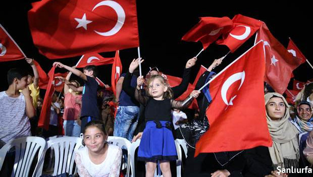 Demokrasi nöbeti sona erdi