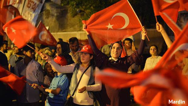 Demokrasi nöbeti sona erdi