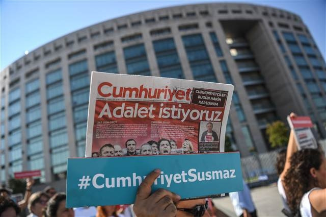 Cumhuriyet Gazetesi davası başladı